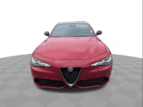 Used 2024 Alfa Romeo Giulia Ti image 3