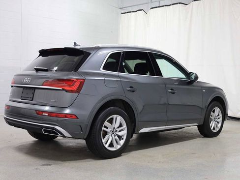Used 2023 Audi Q5 2.0T Premium w/ Convenience Package image 9