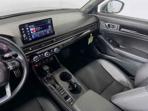 Certified 2025 Honda Civic Sport Touring image 29