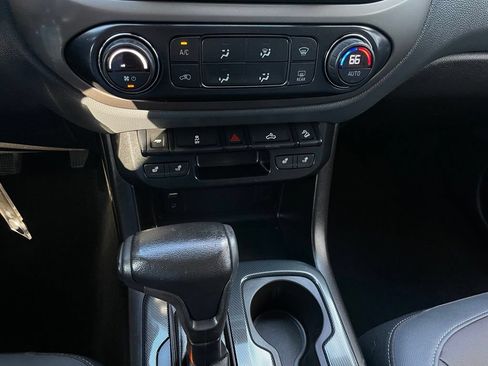 Used 2016 Chevrolet Colorado Z71 AWD/4WD image 18