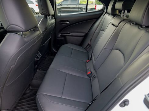 Used 2024 Lexus UX 250h F Sport AWD/4WD image 27