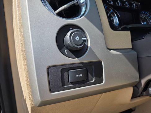 Used 2011 Ford F150 Lariat w/ Lariat Plus Pkg RWD image 12