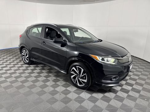 Used 2020 Honda HR-V Sport image 2