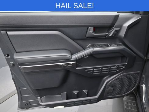 Certified 2025 Toyota 4Runner TRD Off-Road Premium image 11