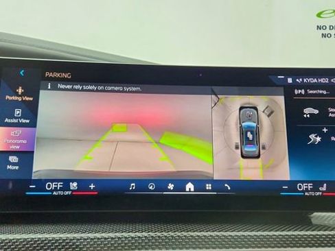 Used 2023 BMW i7 xDrive60 AWD/4WD image 43