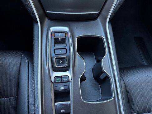 Used 2022 Honda Accord Sport image 28
