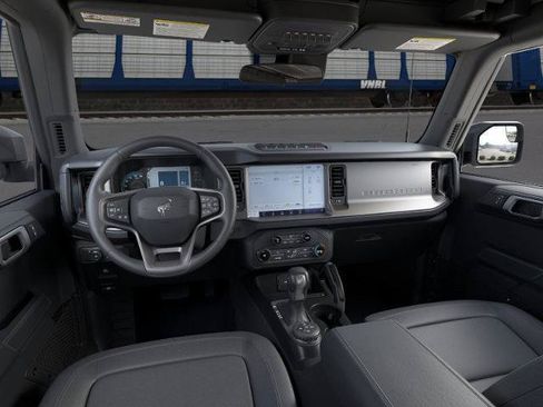 Used 2025 Ford Bronco Badlands AWD/4WD image 34