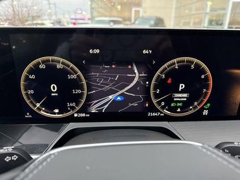 Certified 2025 INFINITI QX80 Sensory image 5