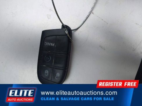 Used 2018 Dodge Journey GT image 22