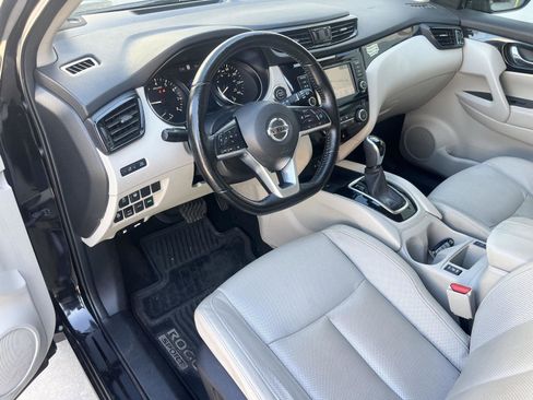Used 2021 Nissan Rogue Sport SL AWD/4WD image 11