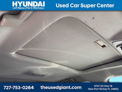 Used 2011 GMC Terrain SLT image 9