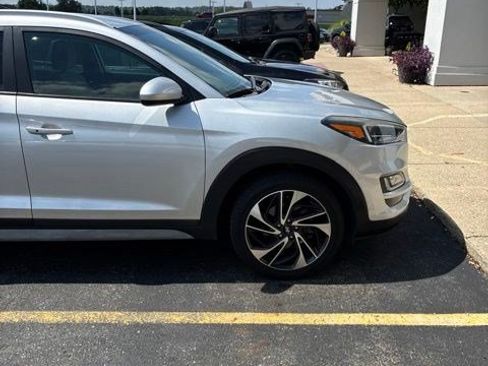 Used 2019 Hyundai Tucson Sport FWD image 4