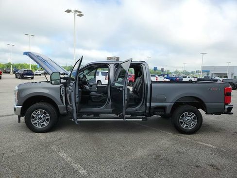 Used 2025 Ford F250 Lariat AWD/4WD image 15