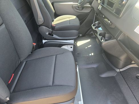 New 2026 Mercedes-Benz Sprinter 2500 image 12