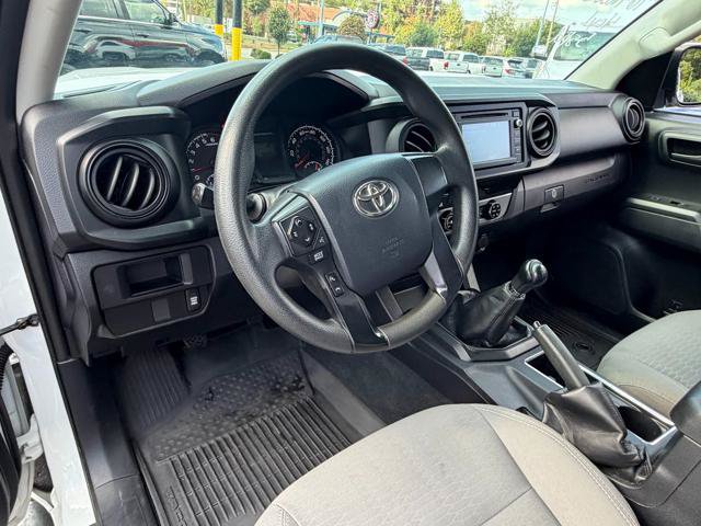 Used 2017 Toyota Tacoma SR AWD/4WD image 9