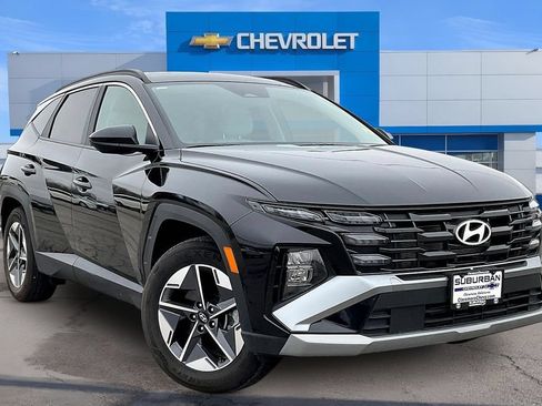 Used 2025 Hyundai Tucson SEL FWD image 2