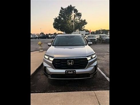 Used 2025 Honda Pilot EX-L image 14