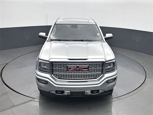 Used 2018 GMC Sierra 1500 Denali w/ Denali Ultimate Package image 14