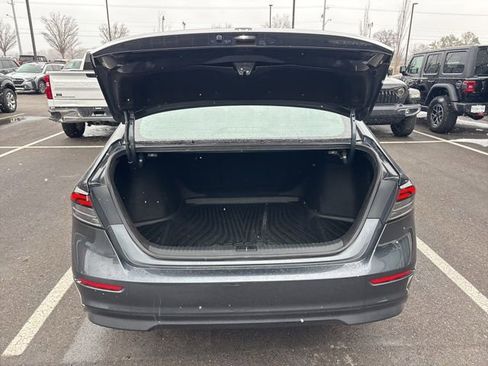 Used 2023 Honda Accord EX image 40