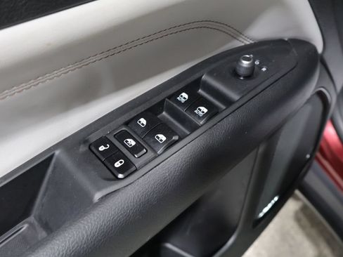 Certified 2022 Jeep Compass Limited AWD/4WD image 15