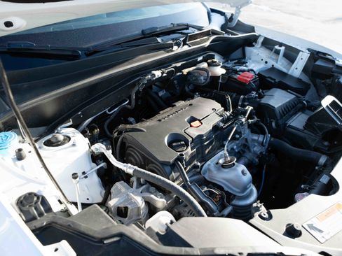 Certified 2024 Honda HR-V LX image 32