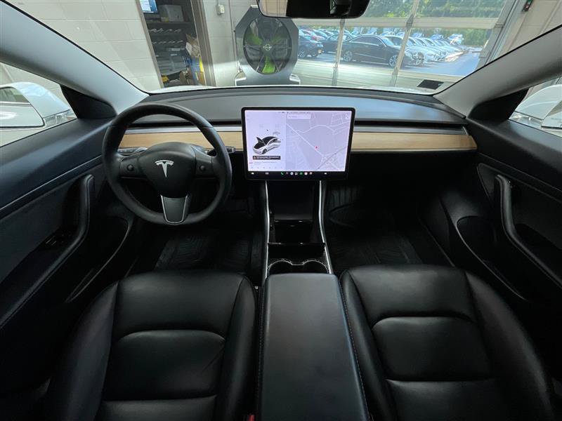 Used 2020 Tesla Model 3 Standard Range RWD image 19