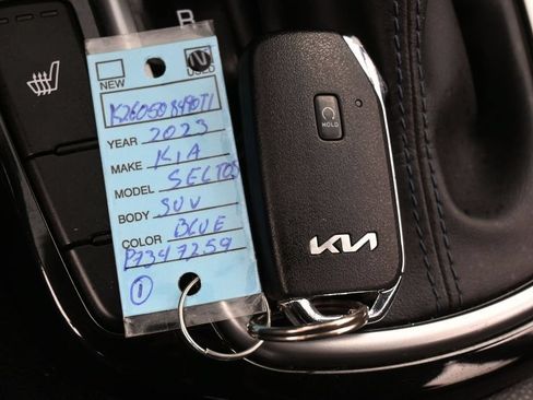 Used 2023 Kia Seltos Nightfall Edition AWD/4WD image 28