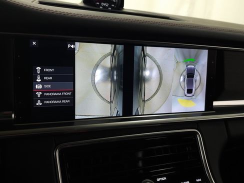 Used 2020 Porsche Panamera GTS image 29