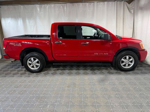 Used 2010 Nissan Titan XE AWD/4WD image 8