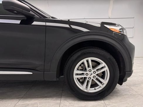 Used 2023 Ford Explorer XLT w/ Equipment Group 202A image 13