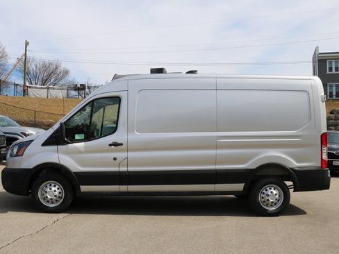 New 2026 Ford Transit 250 148 Medium Roof Extended AWD image 4