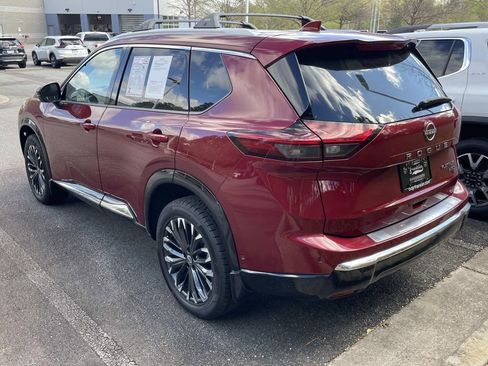 Used 2024 Nissan Rogue Platinum w/ Platinum Premium Package image 3