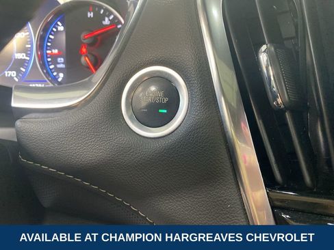 Used 2023 Chevrolet Traverse Premier AWD/4WD image 22