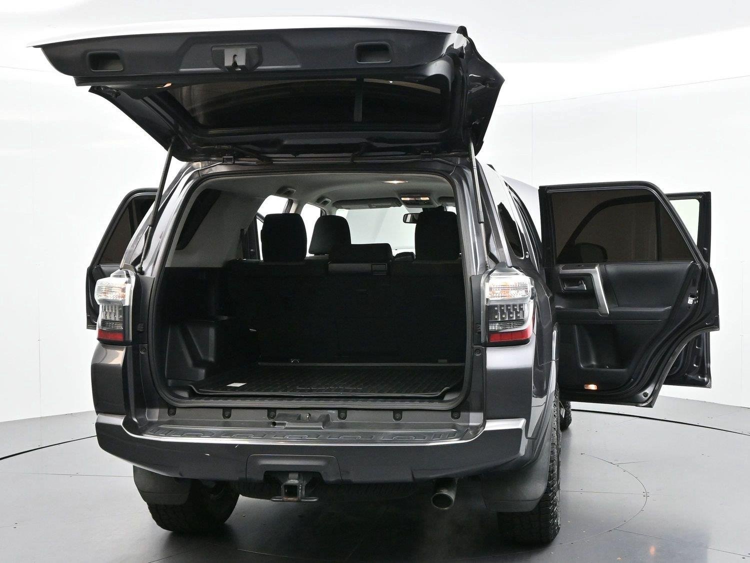 Used 2021 Toyota 4Runner SR5 RWD image 46