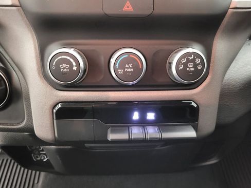 Used 2019 RAM 1500 Tradesman image 34