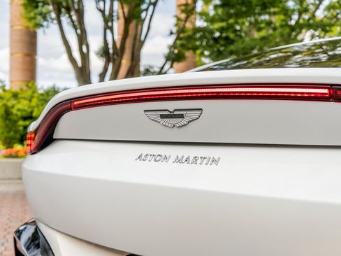 Used 2020 Aston Martin V8 Vantage Coupe RWD image 8