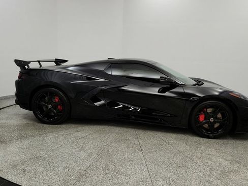 Used 2022 Chevrolet Corvette Stingray Premium Conv w/ Z51 Performance Package RWD image 6