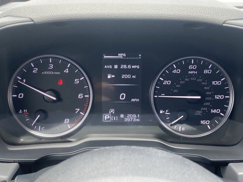 Certified 2025 Subaru Crosstrek 2.5i Limited w/ Crosstrek Mirror Package image 11