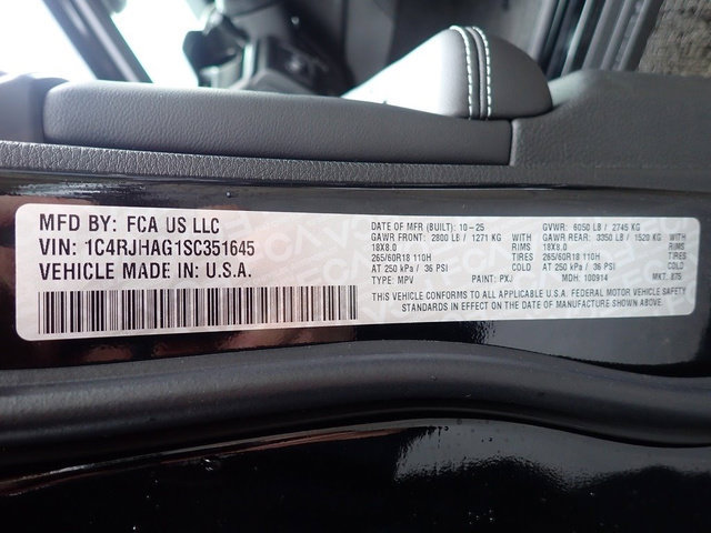 New 2025 Jeep Grand Cherokee Laredo X AWD/4WD image 16
