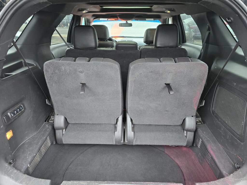 Used 2015 Ford Explorer Limited w/ Equipment Group 301A AWD/4WD image 16