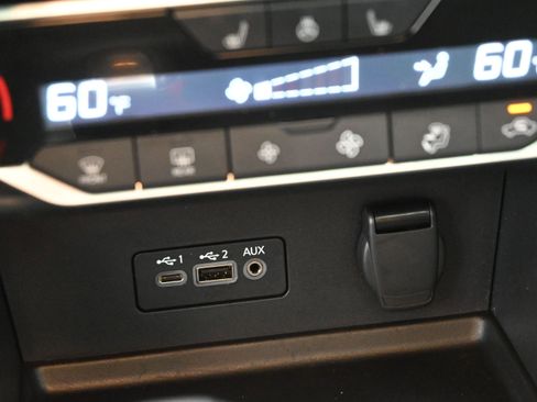 Used 2023 Nissan Sentra SR w/ SR Premium Package image 24