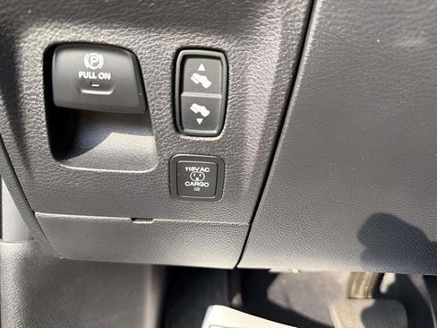 Used 2025 RAM 1500 Big Horn AWD/4WD image 22