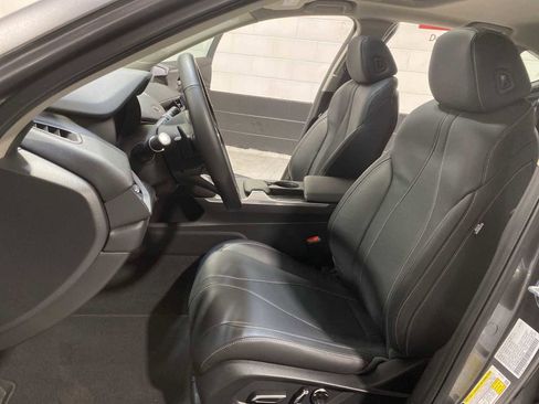 Used 2025 Acura TLX w/ Technology Package image 11