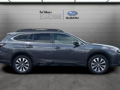 Used 2023 Subaru Outback Limited AWD/4WD image 3