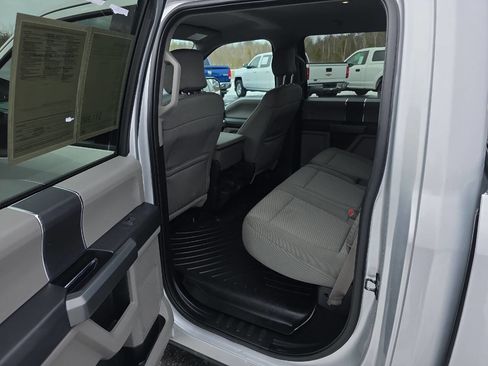 Used 2016 Ford F150 XLT image 10