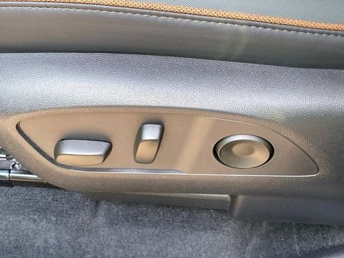 Used 2025 GMC Acadia AT4 AWD/4WD image 14
