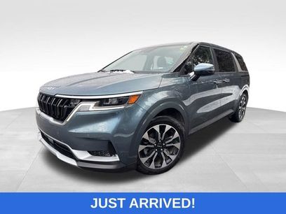 Used 2024 Kia Carnival EX