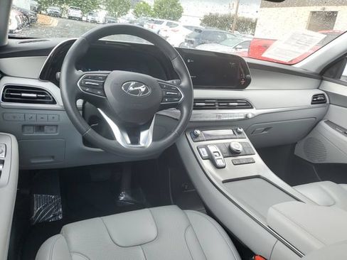 Used 2022 Hyundai Palisade SEL w/ 8P Bench Seat Package AWD/4WD image 9