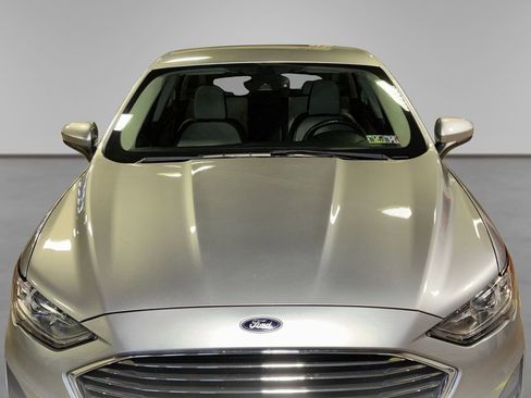 Used 2020 Ford Fusion SE w/ Equipment Group 151A image 14