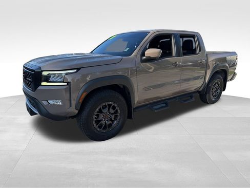 Certified 2022 Nissan Frontier PRO-4X w/ Pro-4X Premium Package AWD/4WD image 3